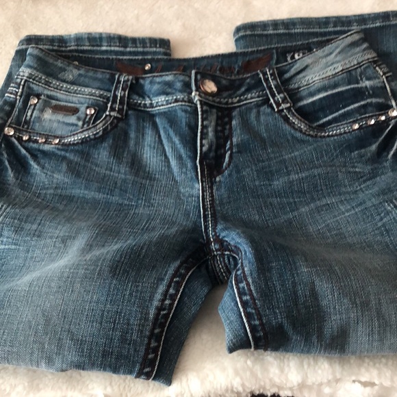 L A Idol Capri p2130 - Picture 2 of 10